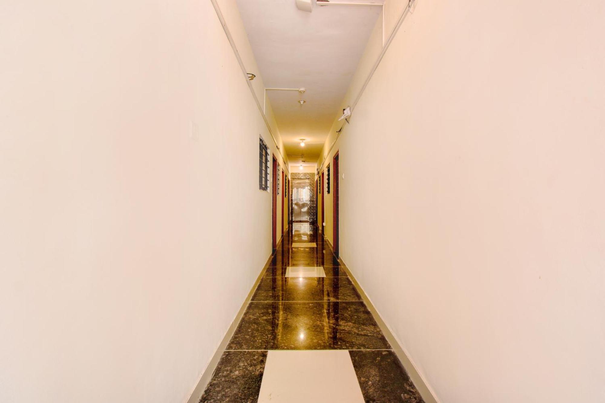 Fabexpress Srh - Nr Butterfly Park - Hinjawadi Hotel Exterior foto